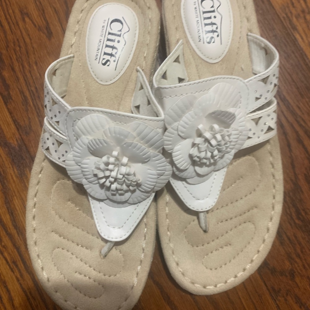Women's White Floral Sandals